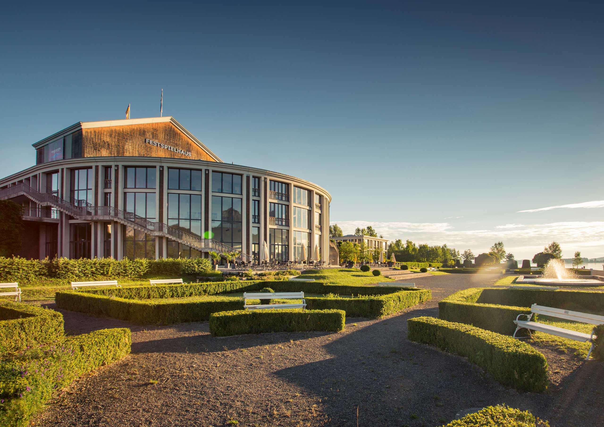 Festspielhaus Neuschwanstein | Kultur & Erholung Festspielhaus Neuschwanstein | Kultur & Erholung